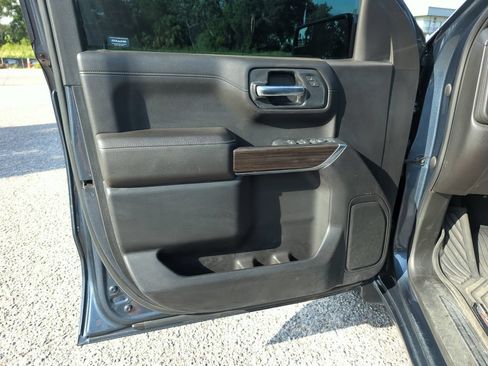 Used 2022 Chevrolet Silverado 1500 LT AWD/4WD image 18