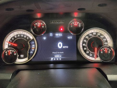 Used 2019 RAM 1500 Lone Star RWD image 23