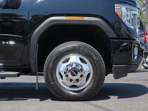 Used 2023 GMC Sierra 3500 Denali w/ Denali Ultimate Package AWD/4WD image 11