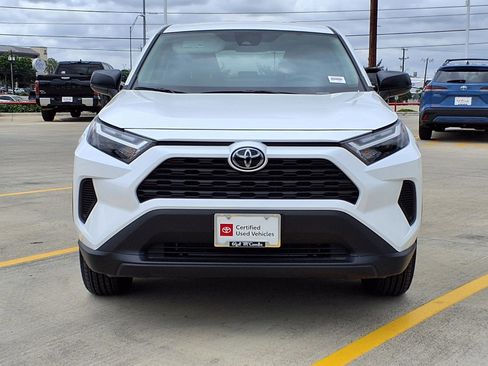 Used 2025 Toyota RAV4 LE image 2