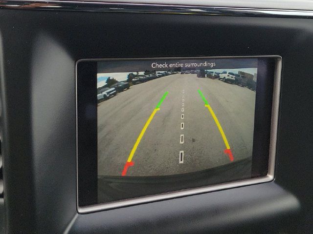 Used 2020 Jeep Grand Cherokee Laredo AWD/4WD image 28