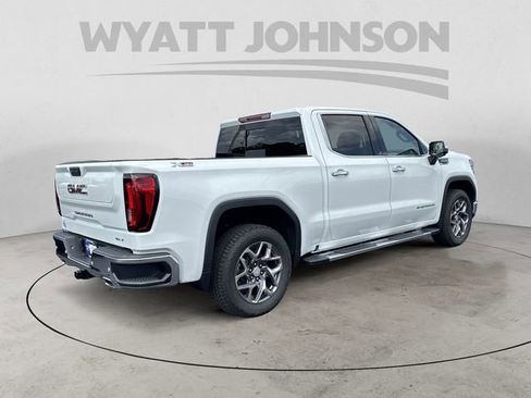 New 2026 GMC Sierra 1500 SLT AWD/4WD image 5
