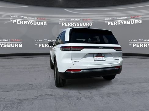 Used 2023 Jeep Grand Cherokee Limited AWD/4WD image 6