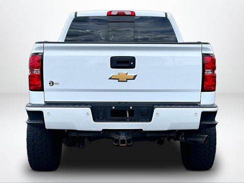 Used 2017 Chevrolet Silverado 1500 LT w/ All Star Edition AWD/4WD image 4