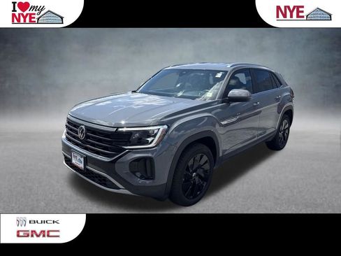 Used 2024 Volkswagen Atlas Cross Sport SE w/ Black Wheel Package AWD/4WD image 1