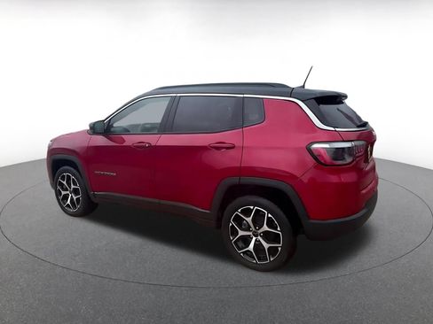 Used 2025 Jeep Compass Limited AWD/4WD image 10