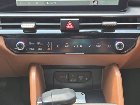 New 2026 Kia Sportage X-Line w/ X-Line Technology Package AWD/4WD image 16