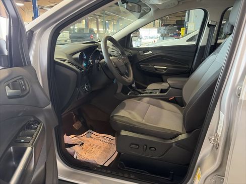 Used 2017 Ford Escape SE AWD/4WD image 5