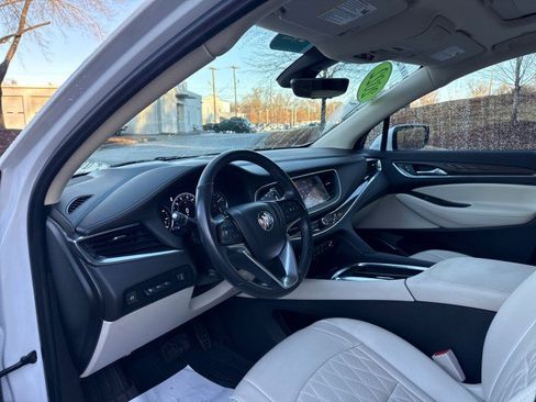 Used 2022 Buick Enclave Avenir image 21