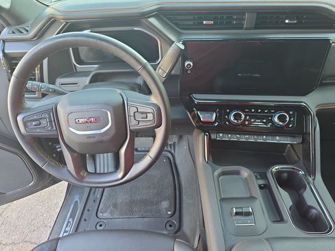 Used 2026 GMC Sierra 2500 AT4 AWD/4WD image 15
