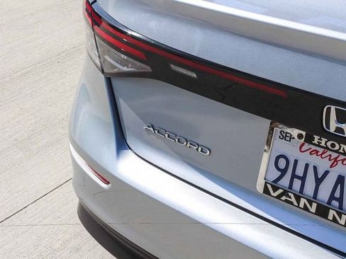 Used 2023 Honda Accord EX image 9