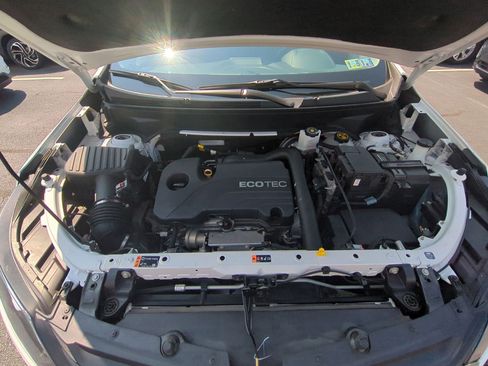 Certified 2021 Chevrolet Equinox LT image 30