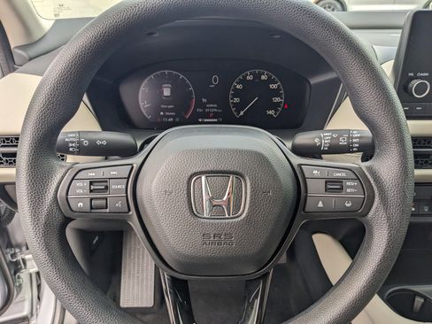 Used 2025 Honda HR-V LX image 39