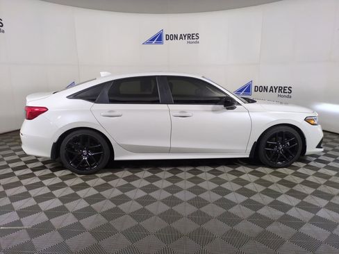 Used 2024 Honda Civic Sport image 6