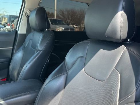 Used 2020 Kia Telluride S w/ S 8 Passenger Seating Package image 11