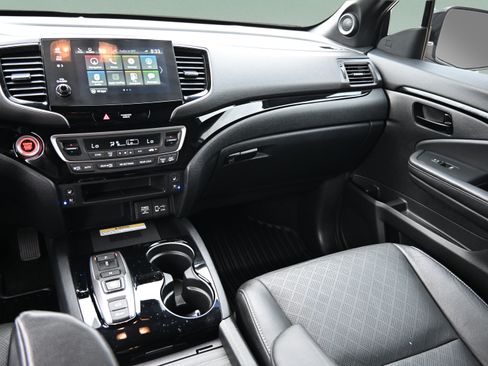 Used 2023 Honda Passport Elite image 11