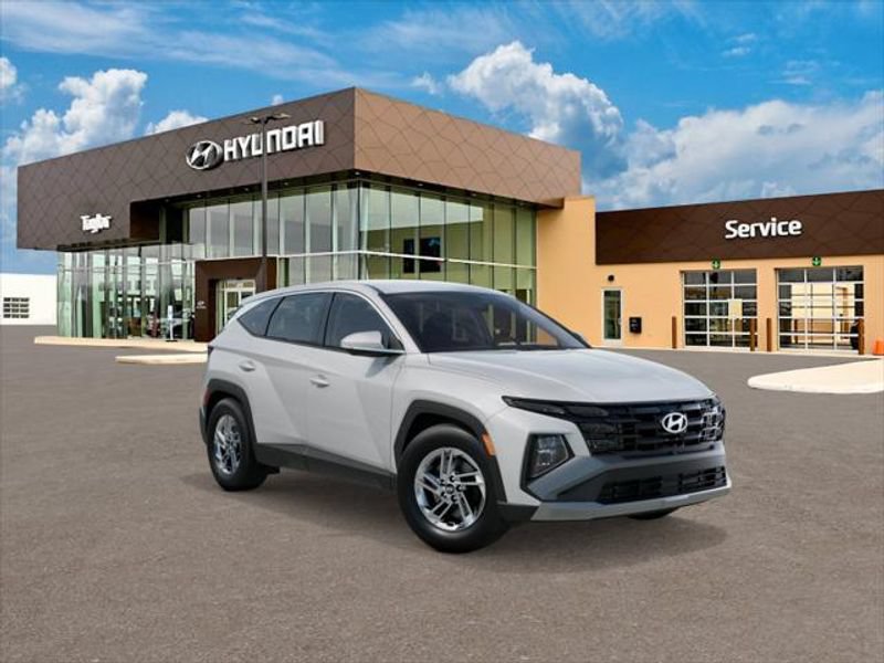 New 2026 Hyundai Tucson SE AWD/4WD image 2