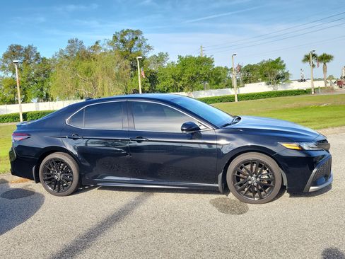 Used 2023 Toyota Camry XSE image 7