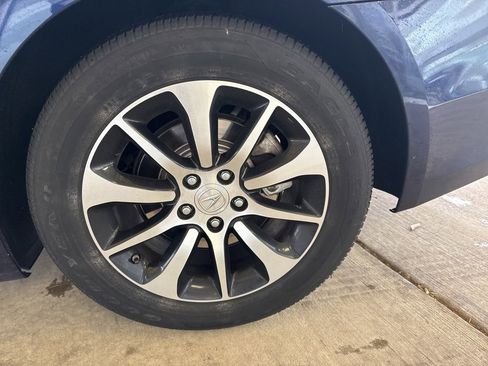 Used 2017 Acura TLX w/ Technology Package image 9