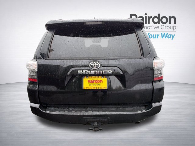 Used 2022 Toyota 4Runner SR5 Premium w/ Moonroof Package AWD/4WD image 6