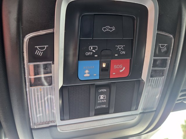 Used 2025 RAM 1500 Big Horn AWD/4WD image 33