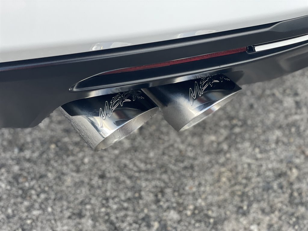 Used 2019 Chevrolet Camaro SS RWD image 4