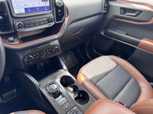 Used 2023 Ford Bronco Sport Badlands w/ Premium Package AWD/4WD image 35
