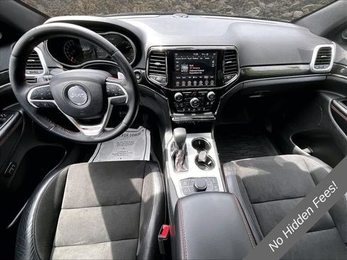 Used 2019 Jeep Grand Cherokee Trailhawk w/ Interior Metal Package AWD/4WD image 14