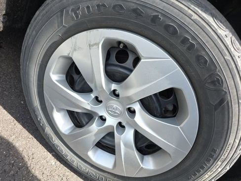 Used 2022 Toyota RAV4 LE image 4