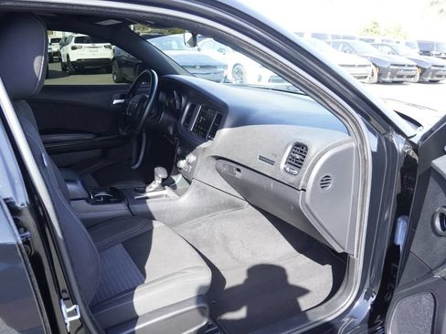 Used 2023 Dodge Charger SXT w/ Blacktop Package RWD image 29