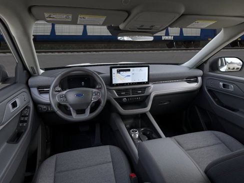 New 2026 Ford Explorer Active RWD image 9