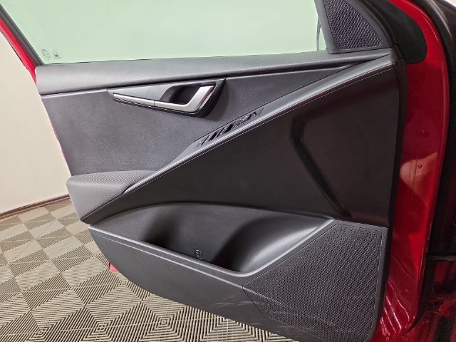 Certified 2025 Kia Niro LX FWD image 26