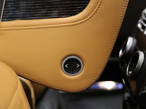 Used 2022 Land Rover Range Rover Long Wheelbase Autobiography image 62