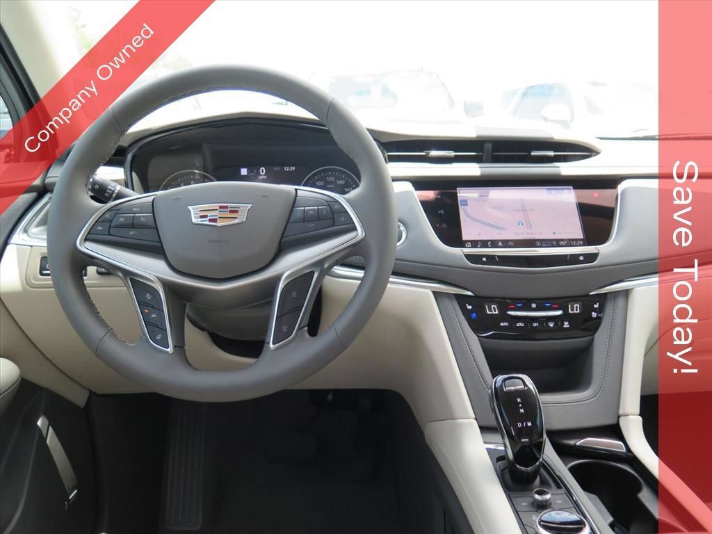 New 2026 Cadillac XT5 Premium Luxury w/ Driver Assist Package FWD image 22