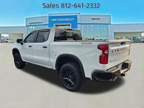 Used 2025 Chevrolet Silverado 1500 LT Trail Boss w/ Convenience Package II AWD/4WD image 5