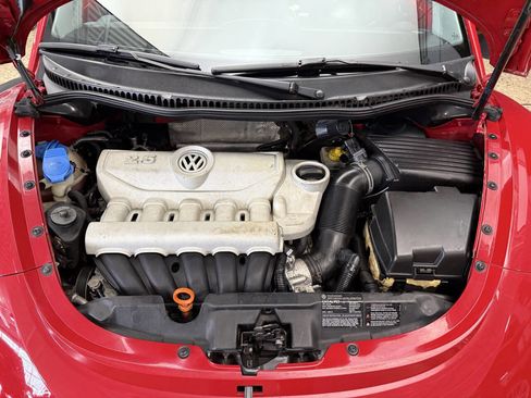 Used 2008 Volkswagen Beetle S image 26