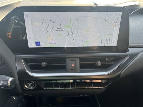 Used 2024 Lexus UX 250h AWD w/ Premium Package image 17