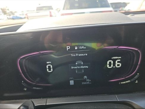 Used 2024 Kia Telluride S w/ S Sunroof Package image 6