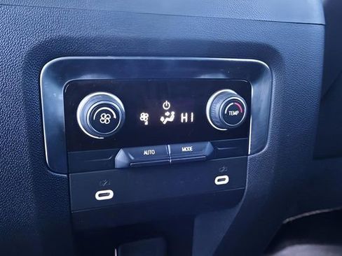 Used 2022 Chevrolet Tahoe LS AWD/4WD image 16