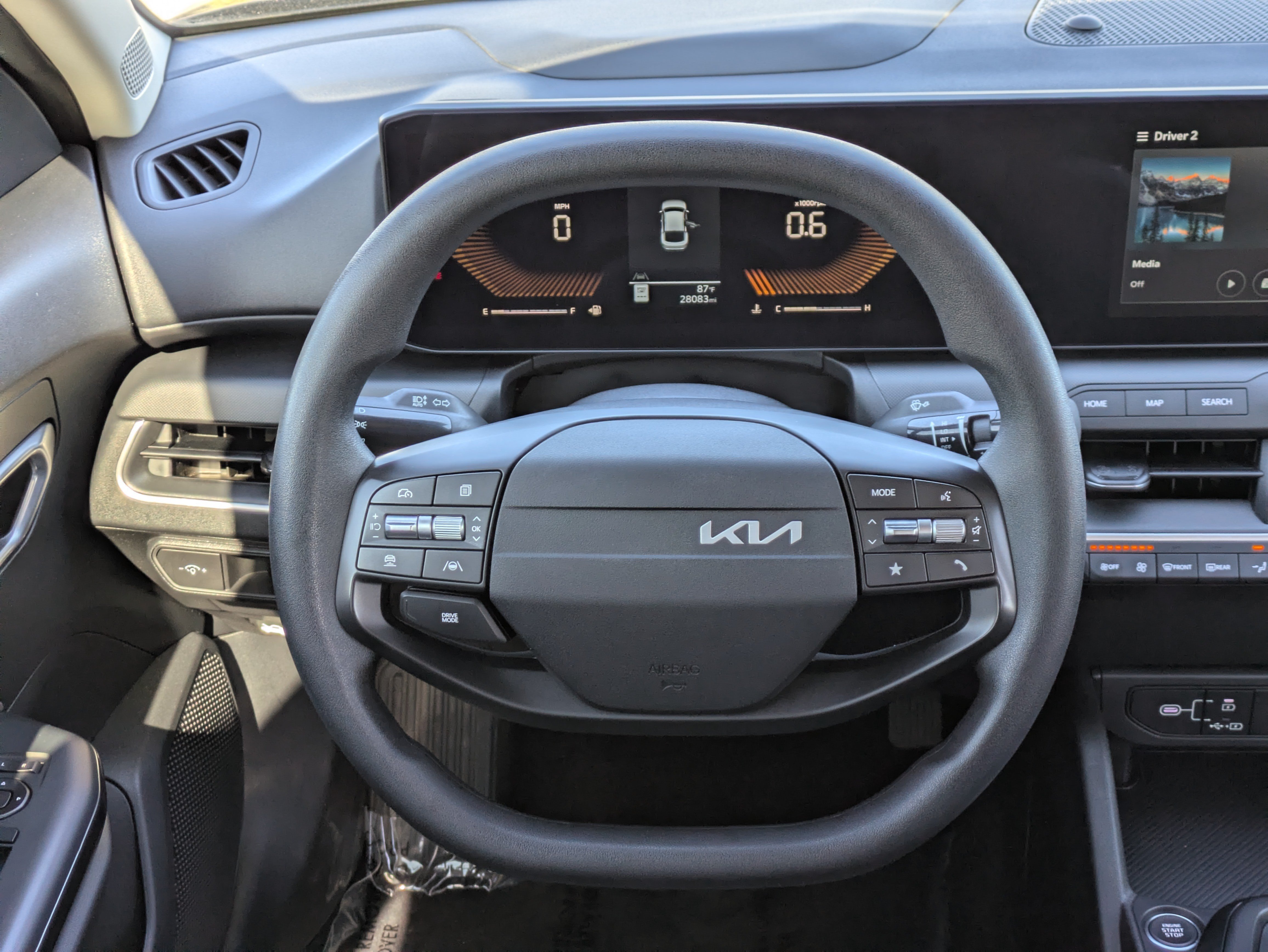 Certified 2025 Kia K4 FWD image 20