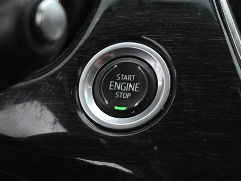 Used 2022 Cadillac XT6 Premium Luxury image 15