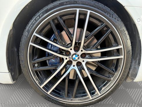 Used 2019 BMW 750i w/ Executive Package RWD image 31