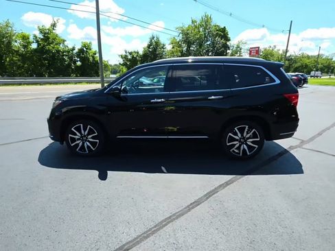 Used 2020 Honda Pilot Touring image 2