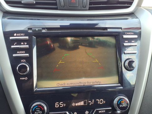 Used 2021 Nissan Murano S FWD image 19