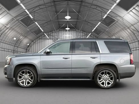 Used 2018 GMC Yukon SLT w/ Premium Edition AWD/4WD image 4