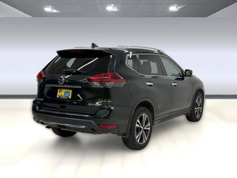 Used 2019 Nissan Rogue SV w/ Premium Package AWD/4WD image 7