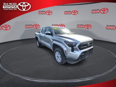 Certified 2024 Toyota Tacoma SR5 image 2