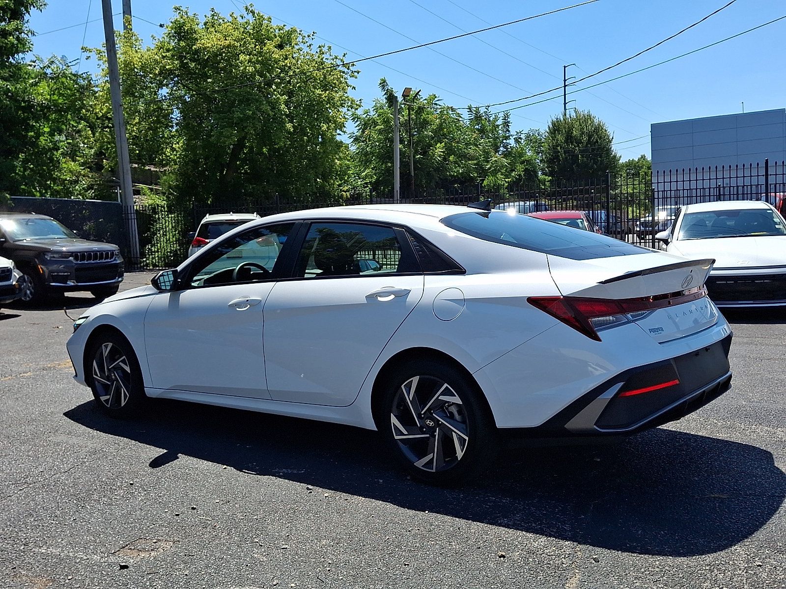 Certified 2025 Hyundai Elantra Sport FWD image 4