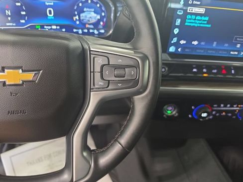 Used 2023 Chevrolet Silverado 1500 LT AWD/4WD image 17