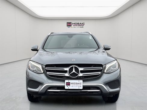 Used 2018 Mercedes-Benz GLC 300 GLC 300 image 2